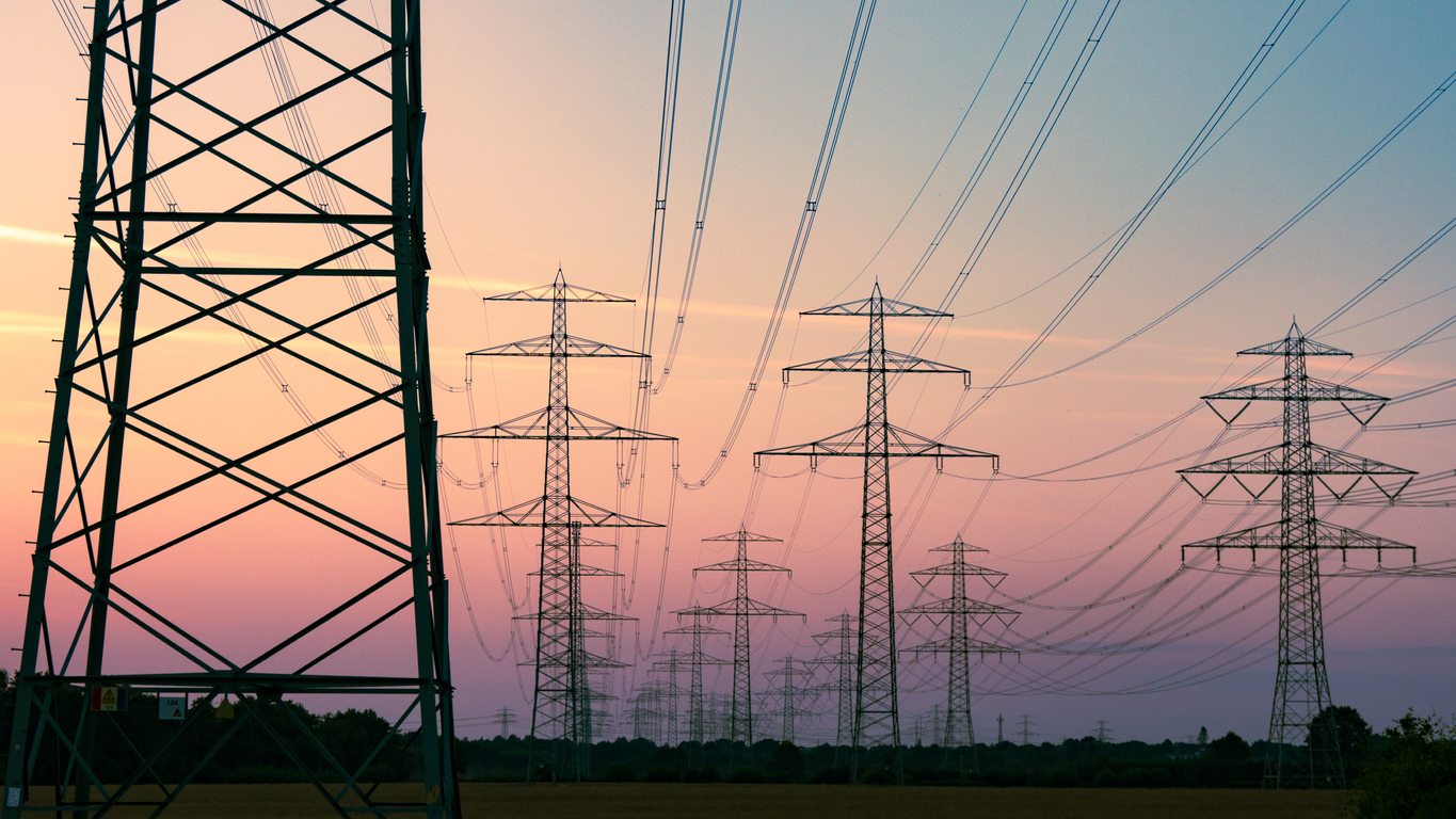 You are currently viewing Lower Your Electric Bill This Summer 2025 with ProLectric